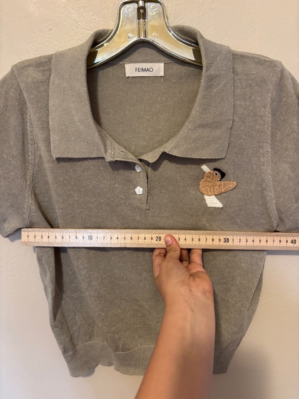 Taupe Short-Sleeve Polo Sweater with Embroidered Duck - Picture 4 of 4